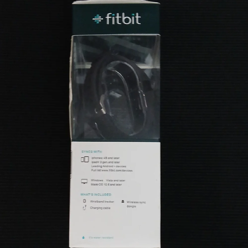 Fitbit Charge HR Smartwatch in Black